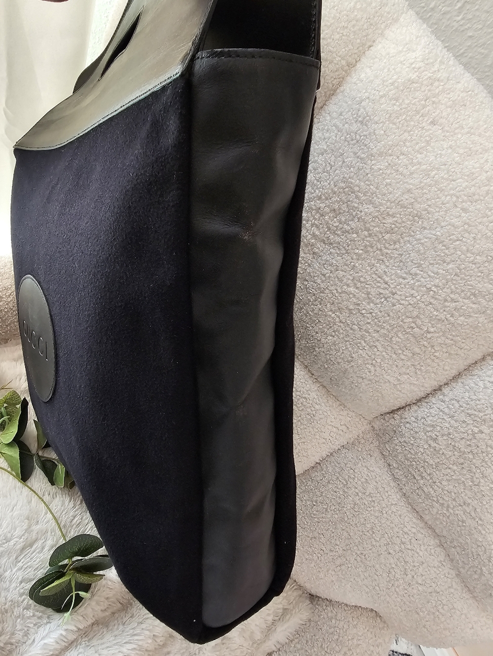 Gucci: Vintage Tote Bag: Suede & Leather - Picture 11 of 16